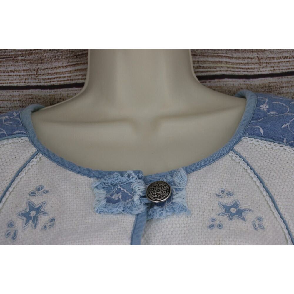 VINTAGE Flashback Womens Sz Large Tapestry Heavy Knit Jacket White Denim Blue - Picture 2 of 7